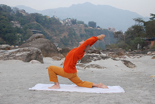 Mestre Sivaswarupa cursos yoga India 500